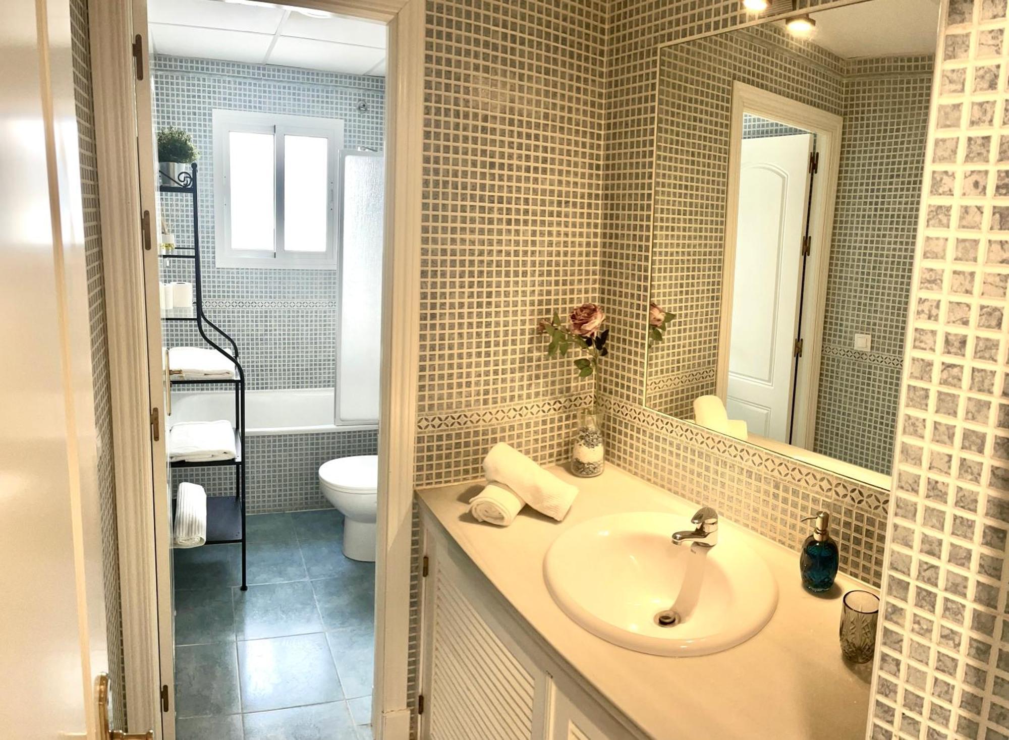 Apartamento Liru Bormujos 2, A 5 Minutos De Sevilla Exteriör bild